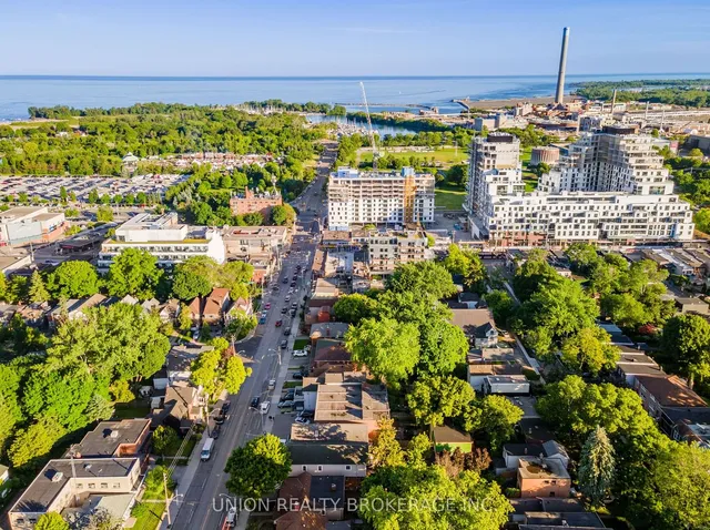 Additional image 39 of 47 Woodfield Rd