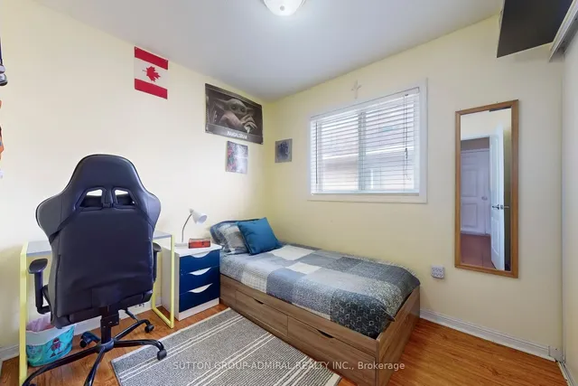 Additional image 20 of 180 Tiller Tr