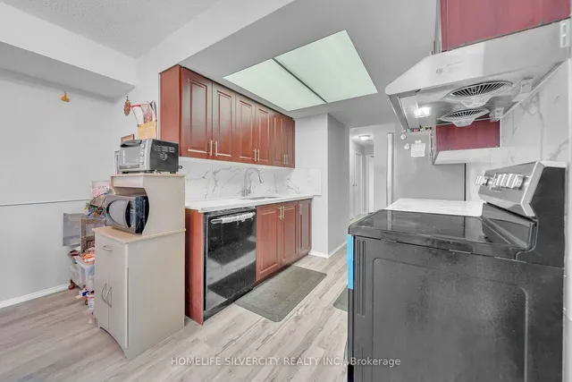 Additional image 30 of 21 Markbrook Lane Unit 801