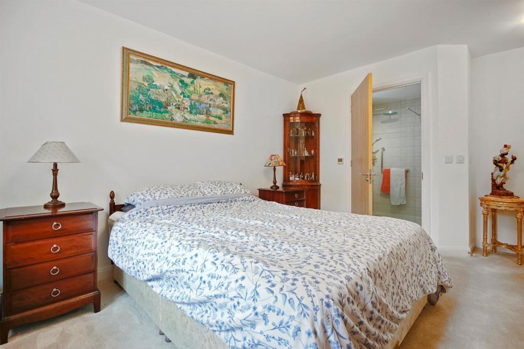 Additional image 10 of Westhall Road, Warlingham