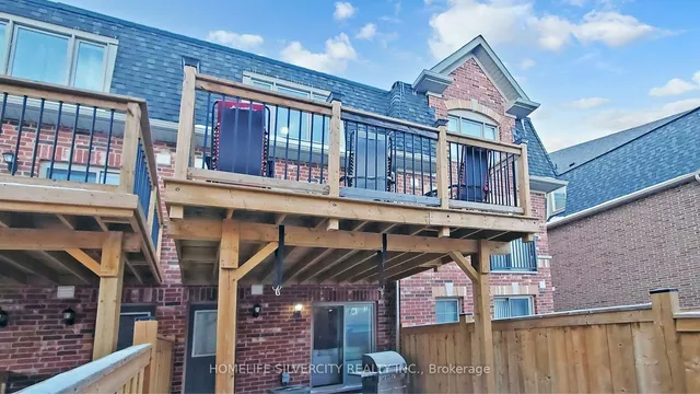 Additional image 40 of 41 Padbury Tr