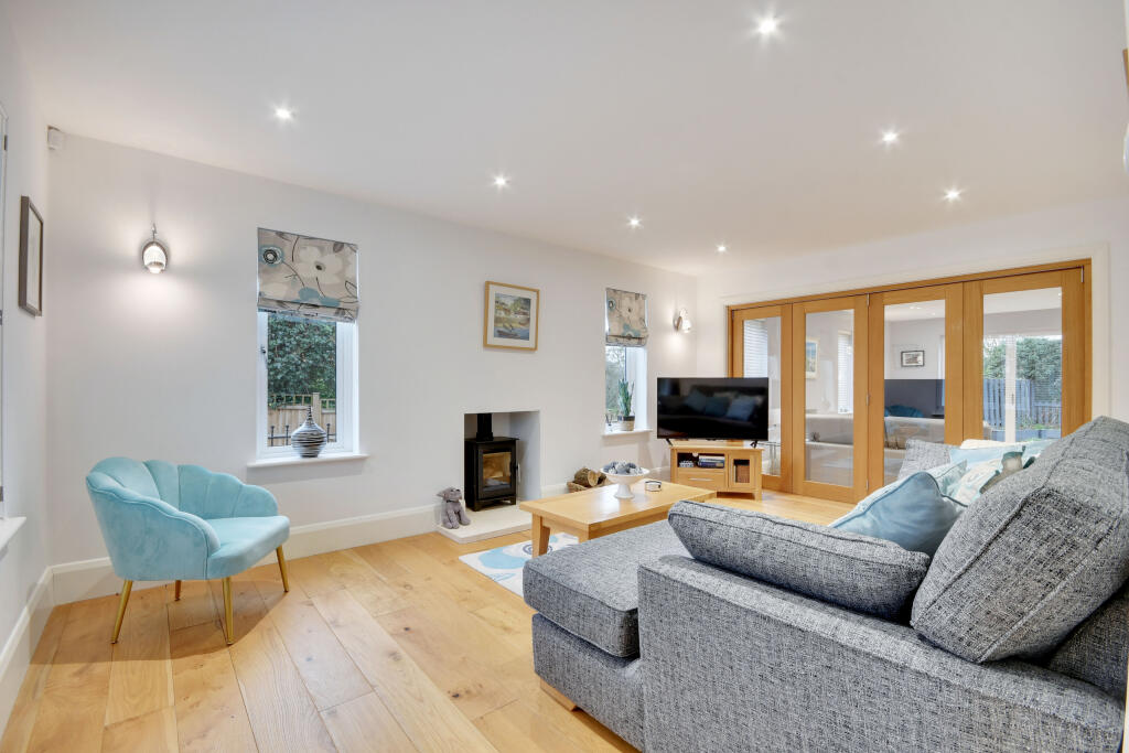 Additional image 13 of Back Road, Writtle