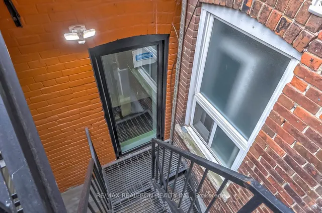 Additional image 3 of 386 Spadina Rd