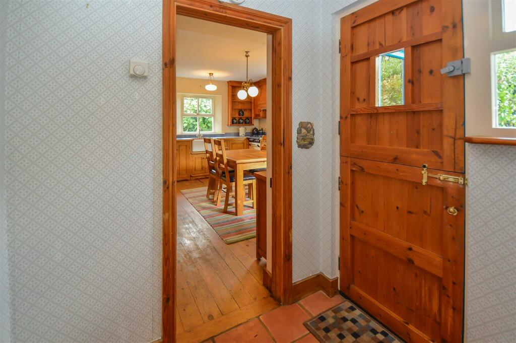 Additional image 8 of Middle Road, Ingrave, Brentwood