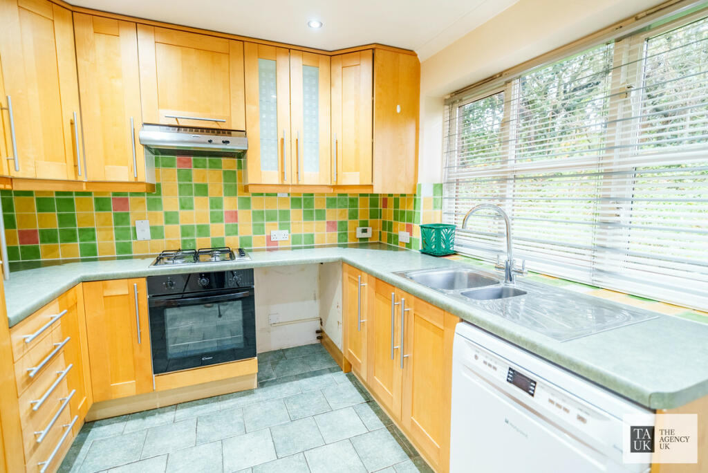 Additional image 7 of Brook Street, Brentwood, CM14