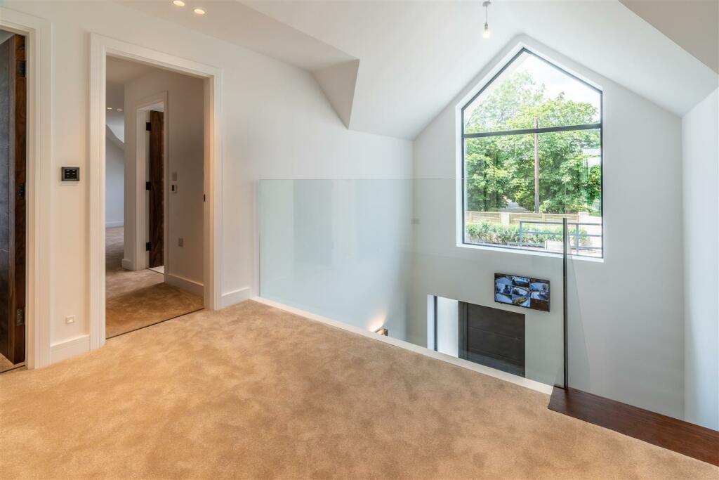 Additional image 32 of Broomhills Chase, Little Burstead, Billericay