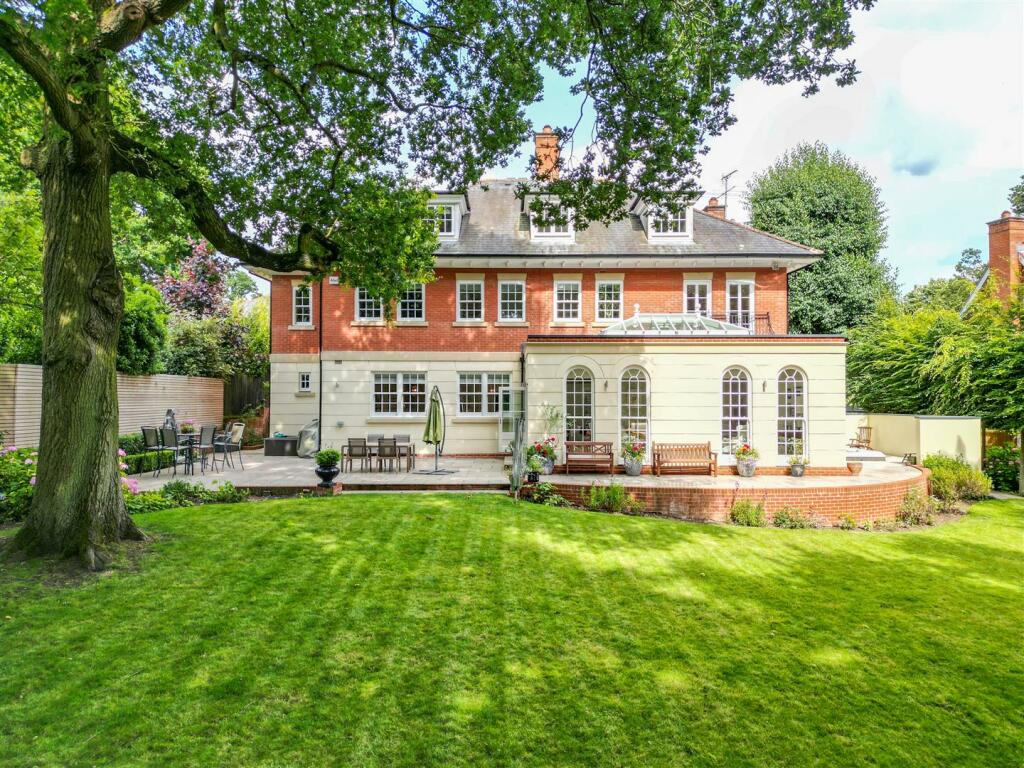 Additional image 35 of Thorndon Approach, Herongate, Brentwood