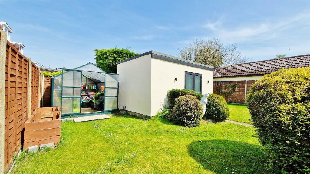 Additional image 26 of Frinton Road, Kirby Cross