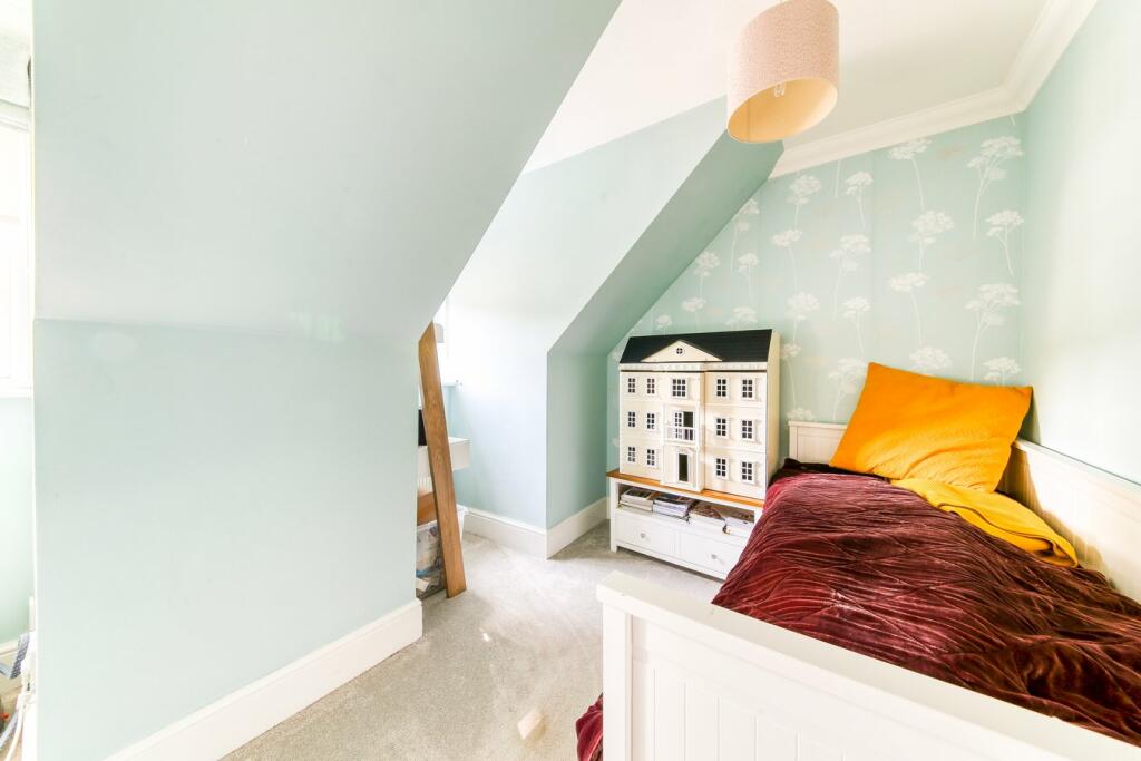 Additional image 12 of Elmfield Way, South Croydon, CR2