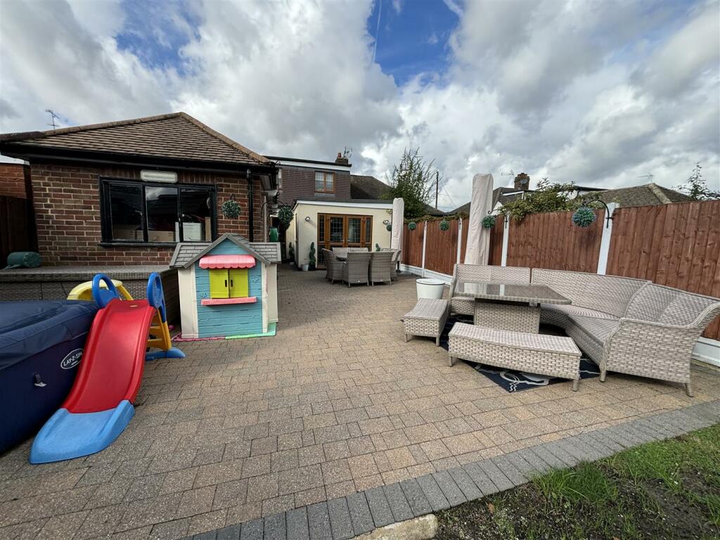 Additional image 38 of Thorndon Avenue, West Horndon, Brentwood