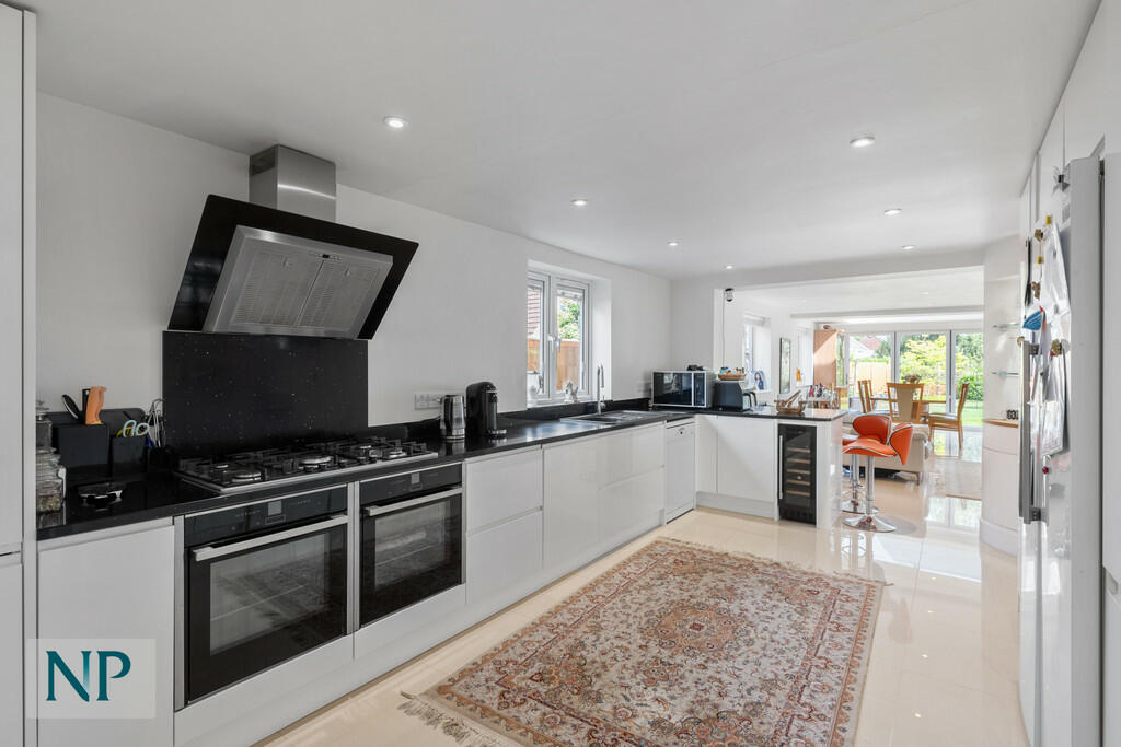 Additional image 7 of Endsleigh Court, Colchester