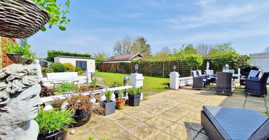 Additional image 23 of Frinton Road, Kirby Cross