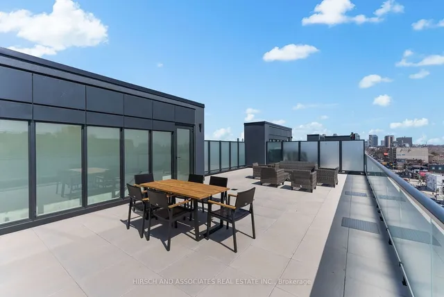 Additional image 31 of 840 St Clair Ave Unit 904