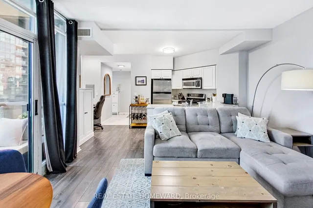 219 Fort York Blvd Unit 720