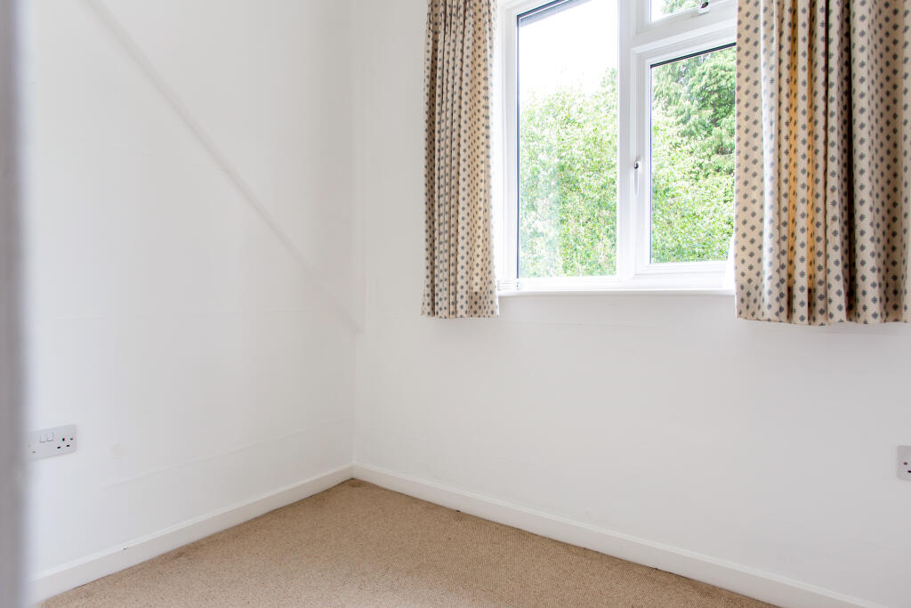 Additional image 24 of Harestone Valley Road, Caterham, CR3