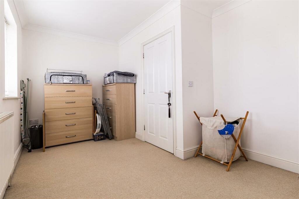 Additional image 15 of Walter Mead Close, Ongar