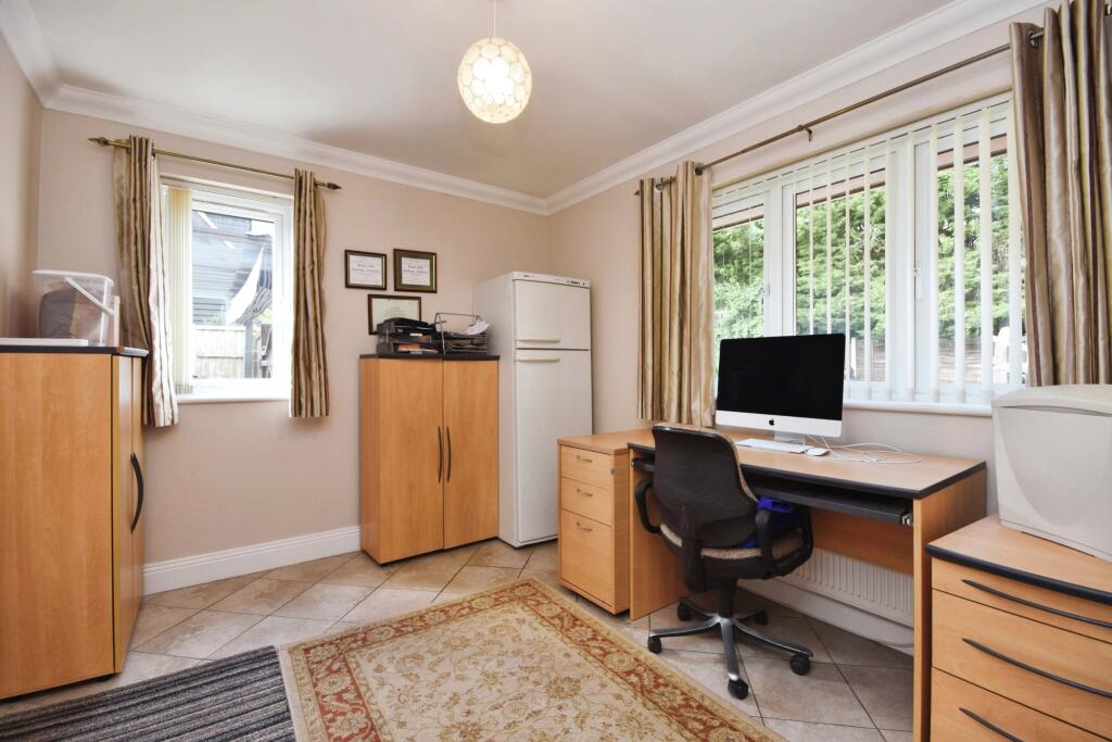 Additional image 7 of Burnham Avenue, Chelmsford, CM3