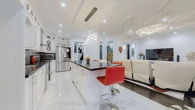 Additional image 30 of 53 Lampman Dr