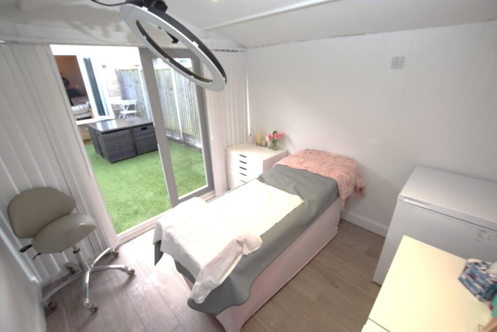 Additional image 16 of Celandine Close, Billericay, CM12