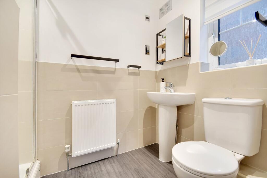 Additional image 16 of Britannia Close, Billericay, CM11