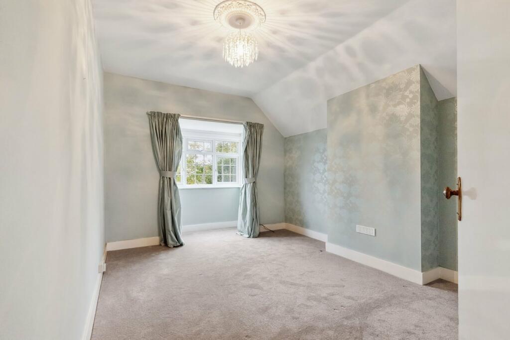 Additional image 16 of Town End, Caterham, CR3