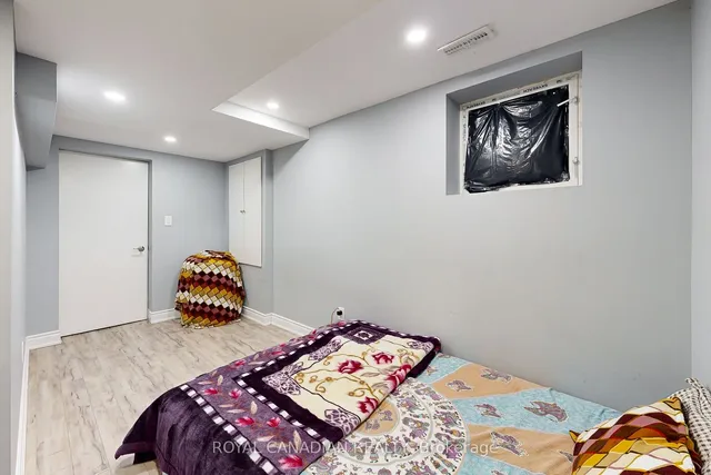 Additional image 33 of 11 Revelstoke Pl