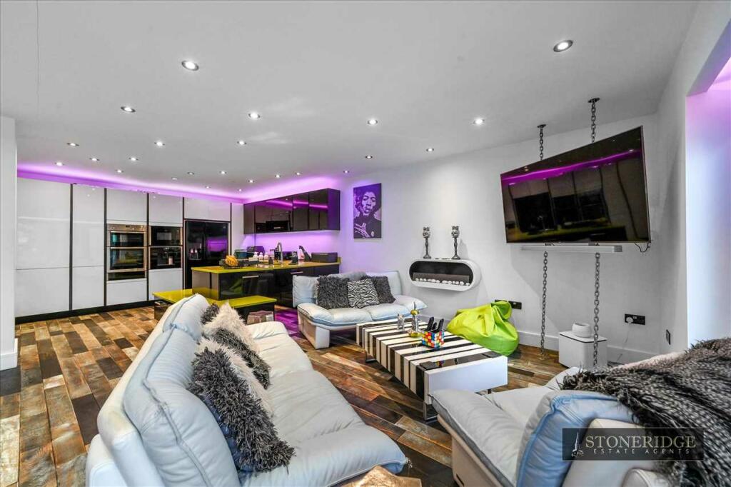 Additional image 11 of Elm Grove, Kirby Cross, Kirby Cross