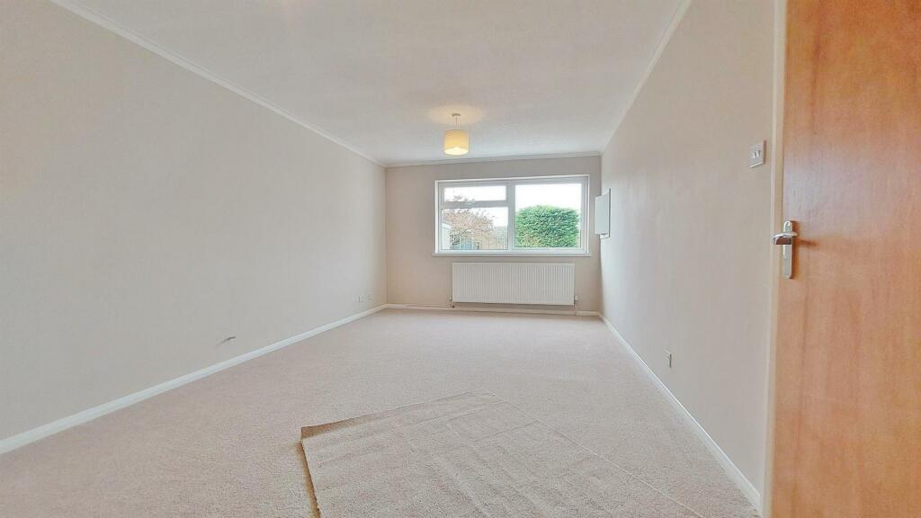 Additional image 5 of Thorns Way, Walton On The Naze