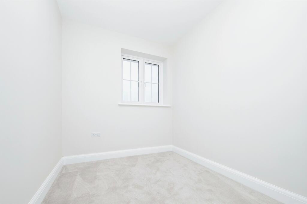 Additional image 14 of Martello Drive, Kirby Road, Walton On The Naze