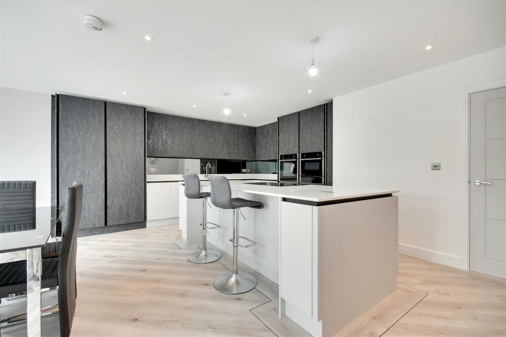 Additional image 5 of Mangapp Chase, Burnham-On-Crouch