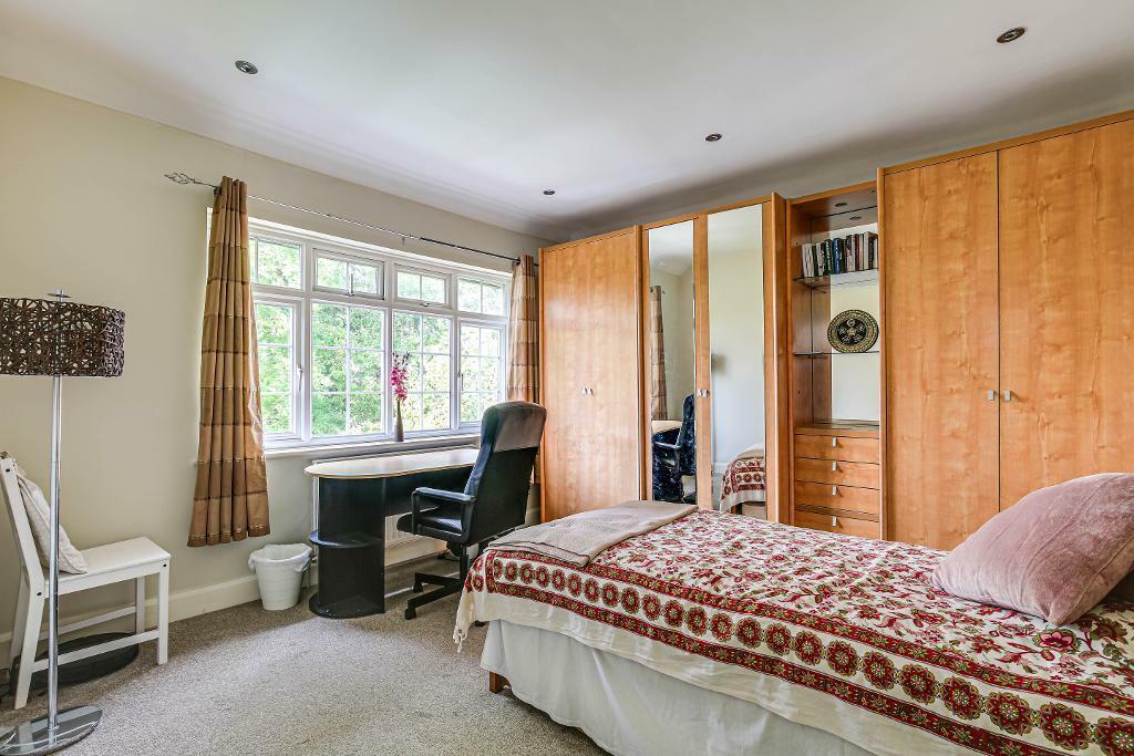 Additional image 15 of Arkwright Road, Sanderstead, CR2 0LL