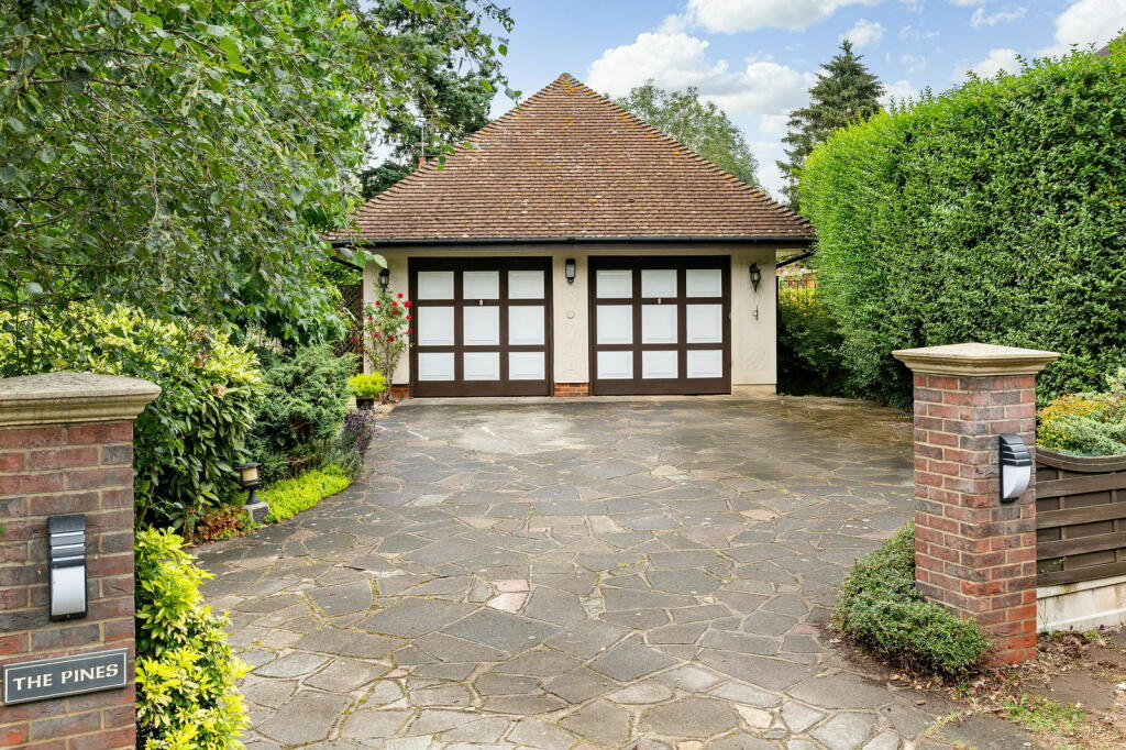 Additional image 51 of Main Road, Danbury, Chelmsford, CM3 4AS