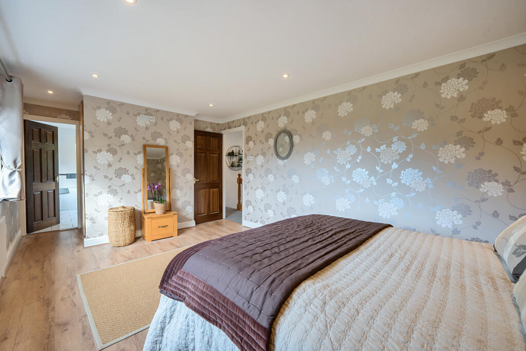 Additional image 19 of Chaldon Common Road, Caterham, CR3