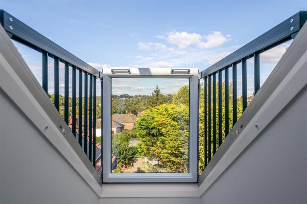 Additional image 13 of Bruaer Heights, Beechwood Gardens, Caterham, Surrey