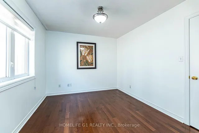 Additional image 23 of 25 Oblate Cres