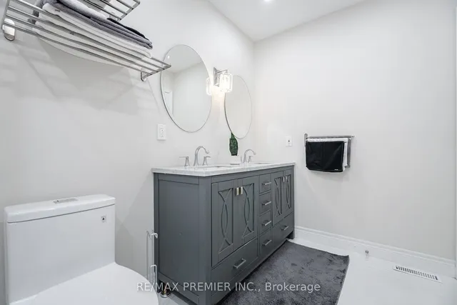 Additional image 16 of 14 Capstan Crt