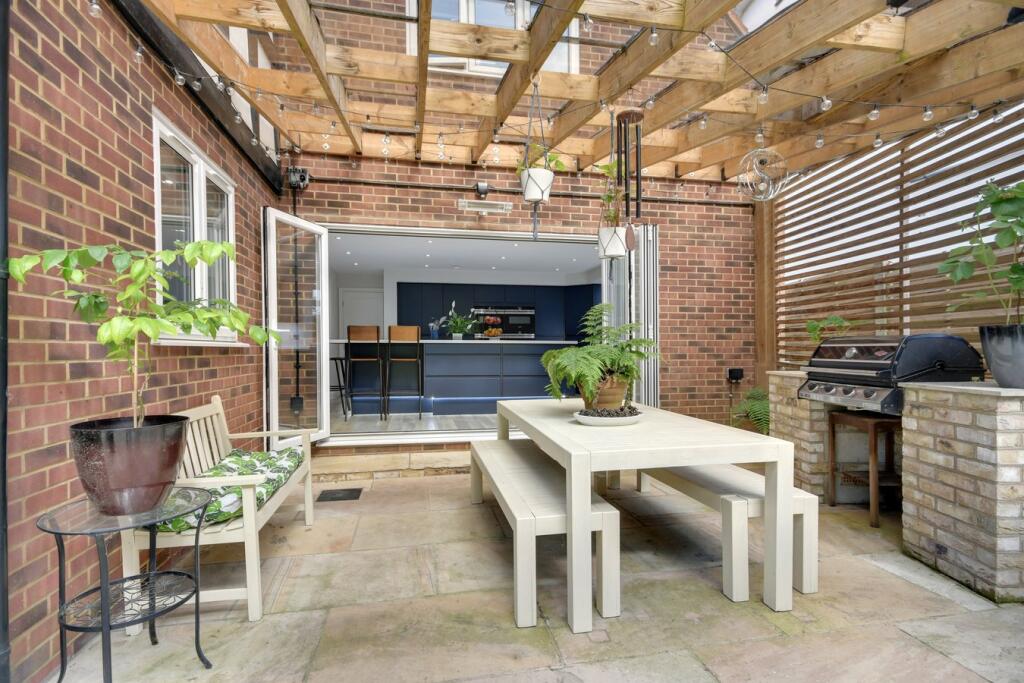 Additional image 34 of The Avenue, Brentwood, CM13