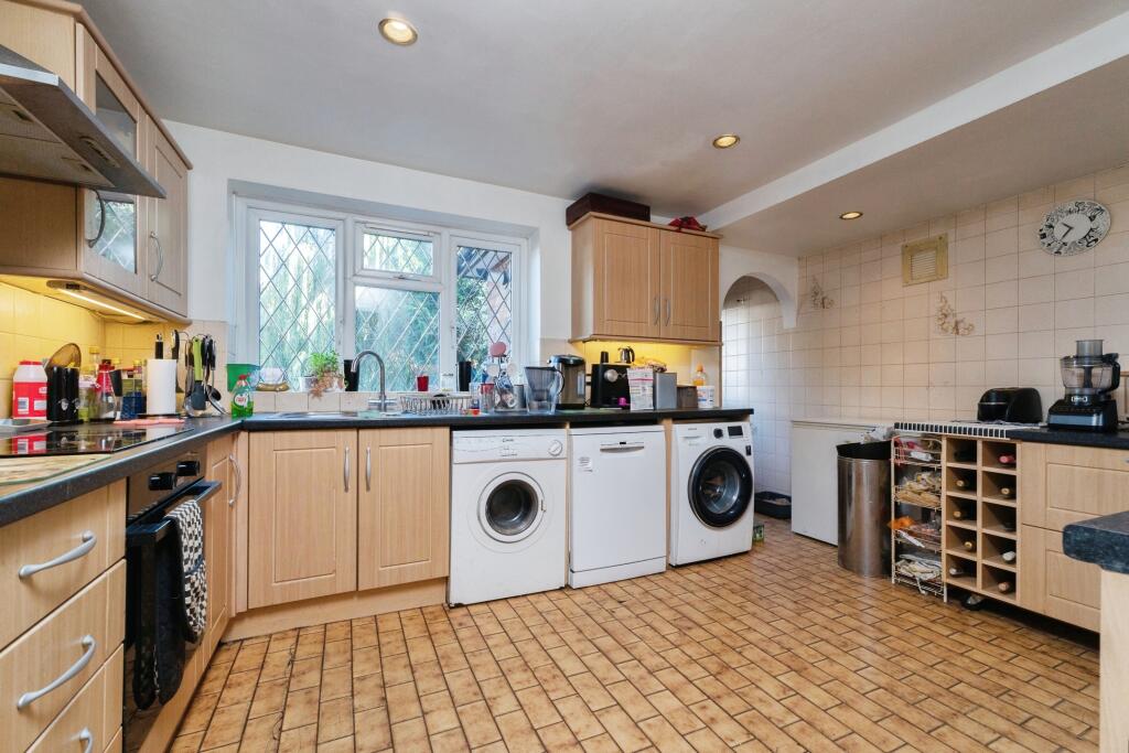 Primary image of Coombe Road, Croydon, CR0