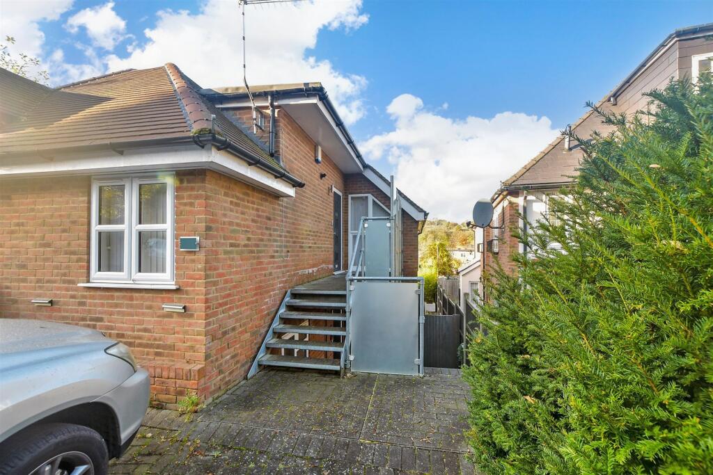 Additional image 10 of Station Approach, Whyteleafe, Surrey