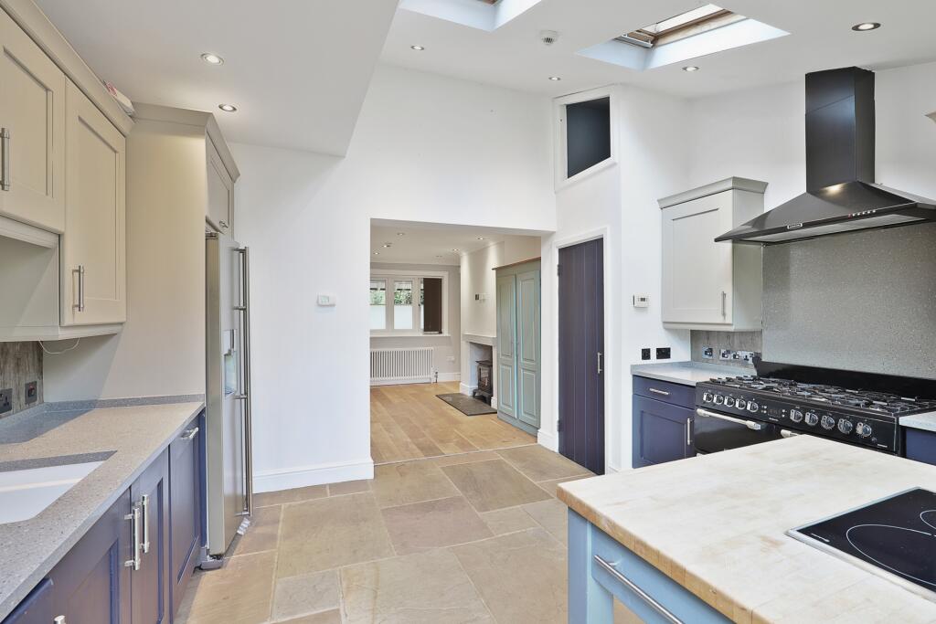 Additional image 8 of Lindsey Street, Epping, CM16