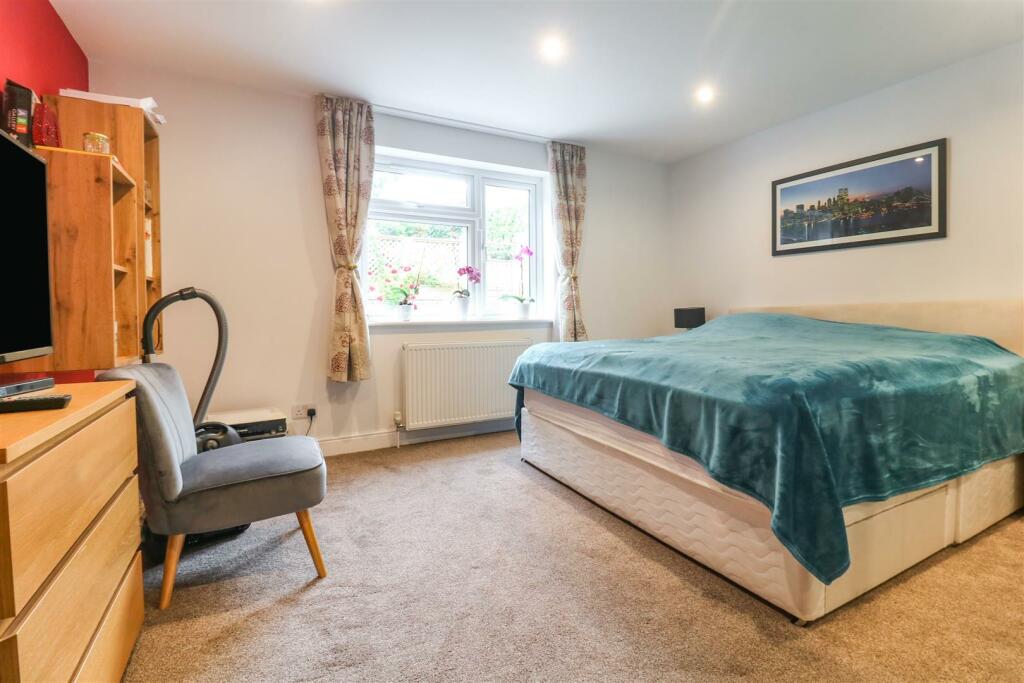 Additional image 24 of Hamlet Hill, Roydon, Harlow