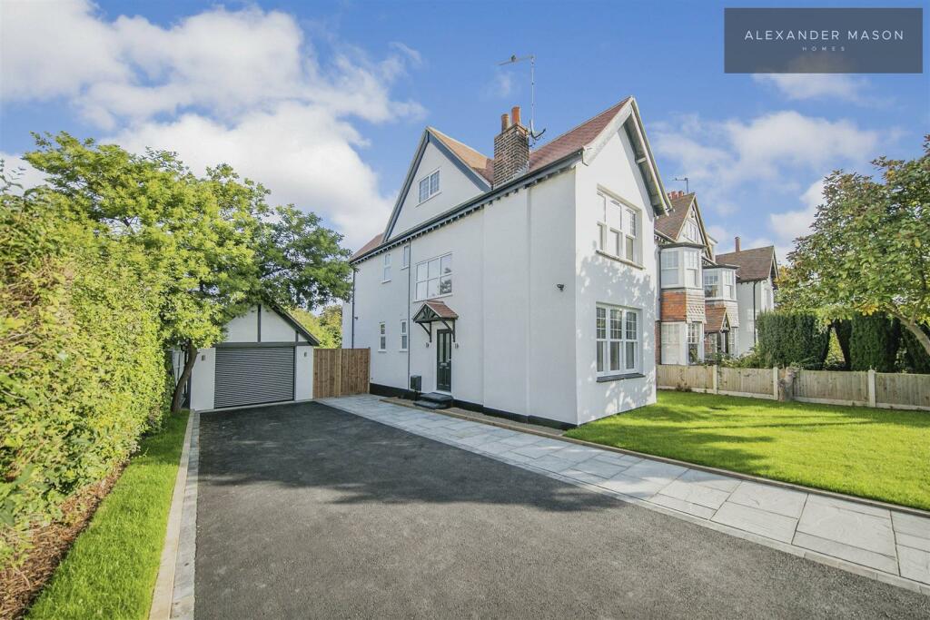 Additional image 2 of Ashlyns Road, Frinton-On-Sea