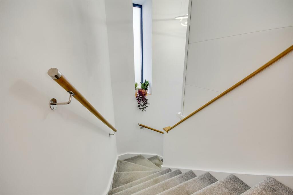 Additional image 24 of Sea View Parade, Mayland, Chelmsford