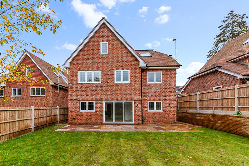 Additional image 10 of Harestone Drive, Caterham, CR3