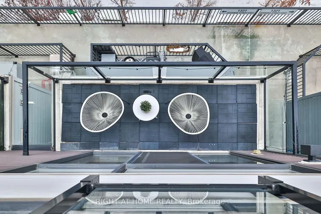 Additional image 16 of 1331 Gerrard St Unit 8