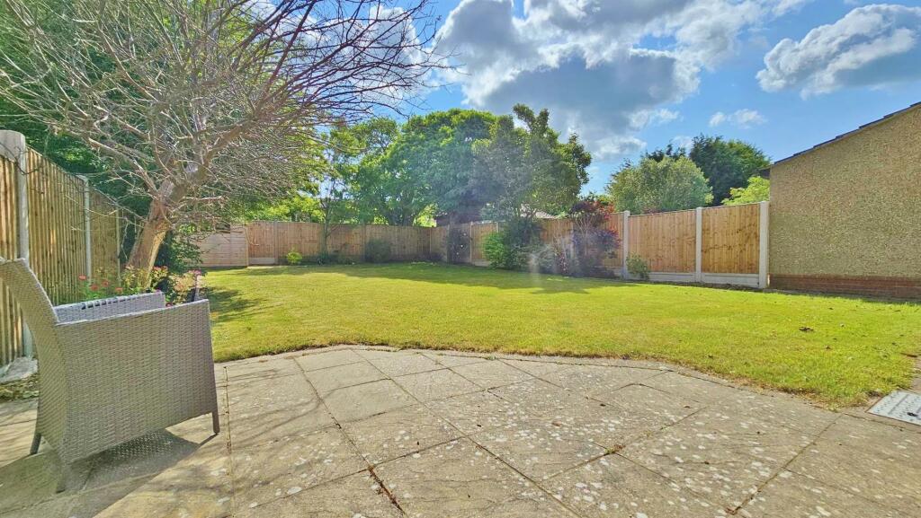 Additional image 25 of First Avenue, Walton On The Naze