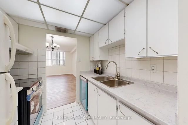 Additional image 7 of 4 Lisa St Unit 712