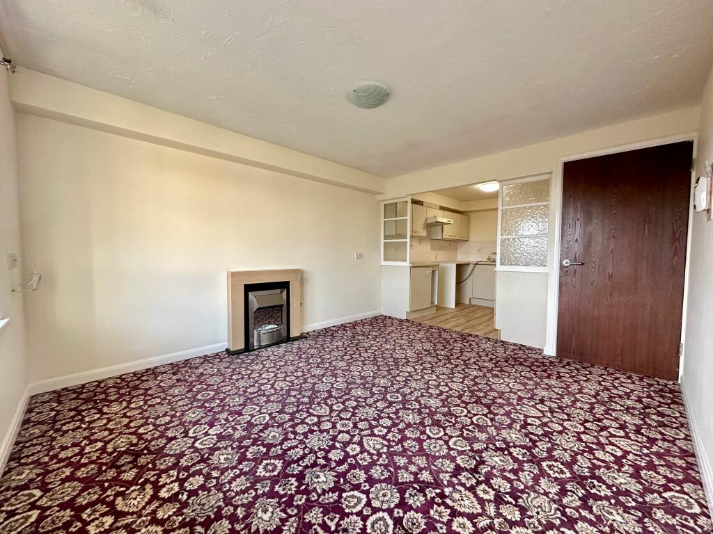 Additional image 12 of Outwood Common Road, Billericay, CM11