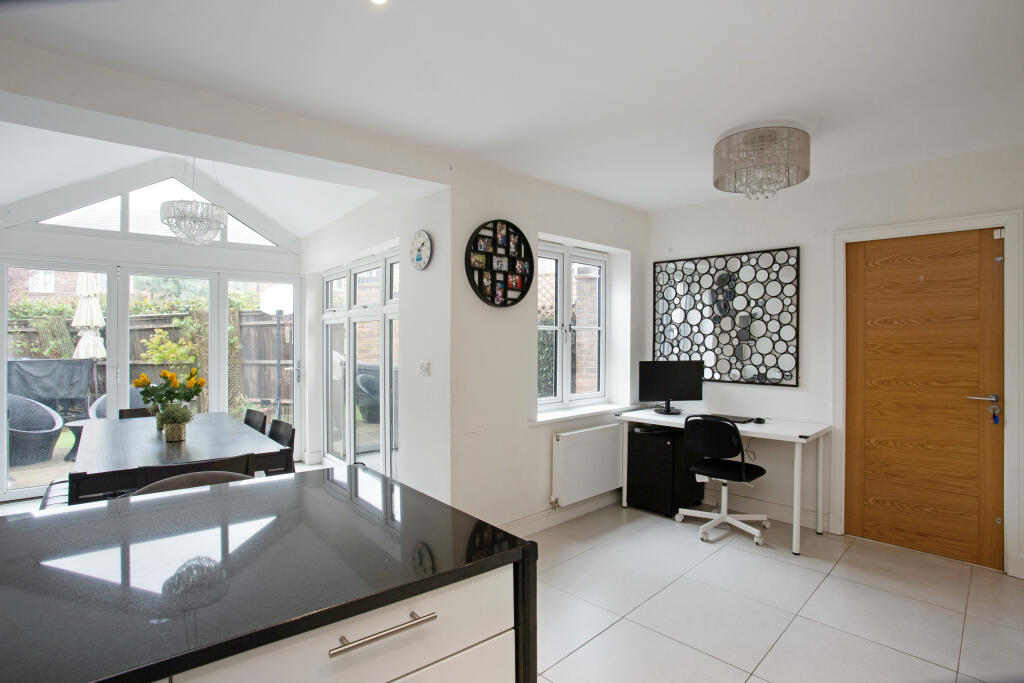 Additional image 14 of Oakgrove, Caterham, CR3