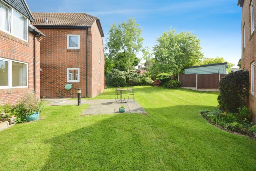 Additional image 11 of Robinsbridge Road, Coggeshall, Colchester